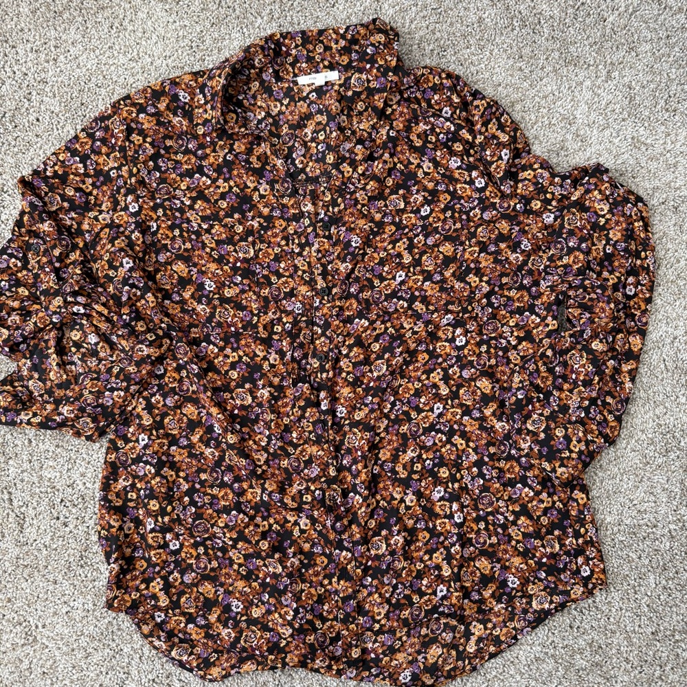 Maurice’s Long Sleeve Sleeve Flower Blouse